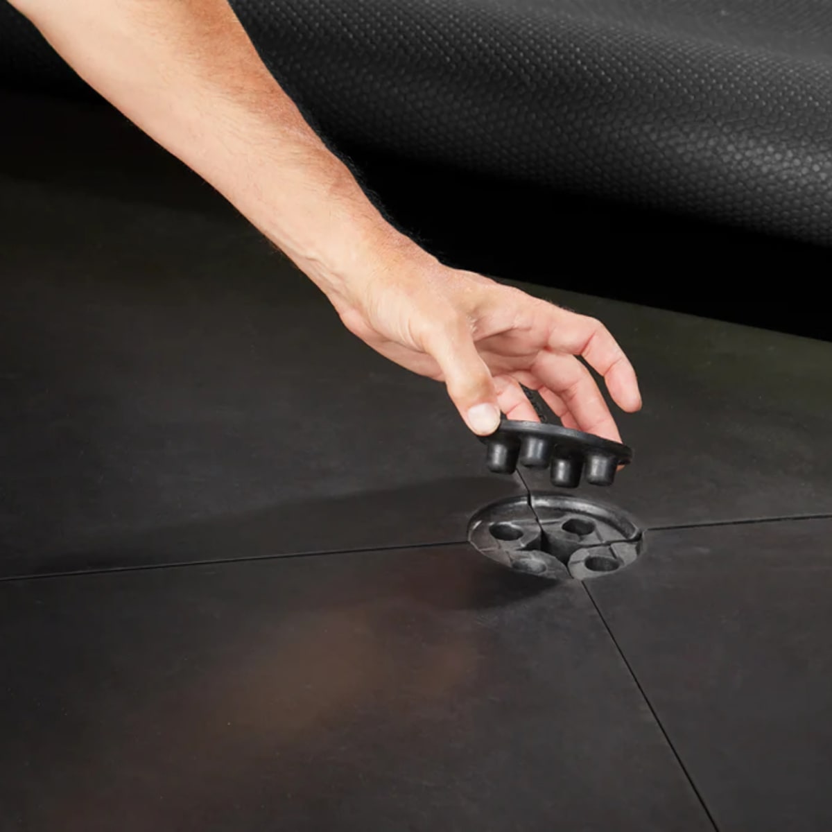 Fiberbuilt Grass Series 9'x4' Studio Golf Mat - Center Hitting