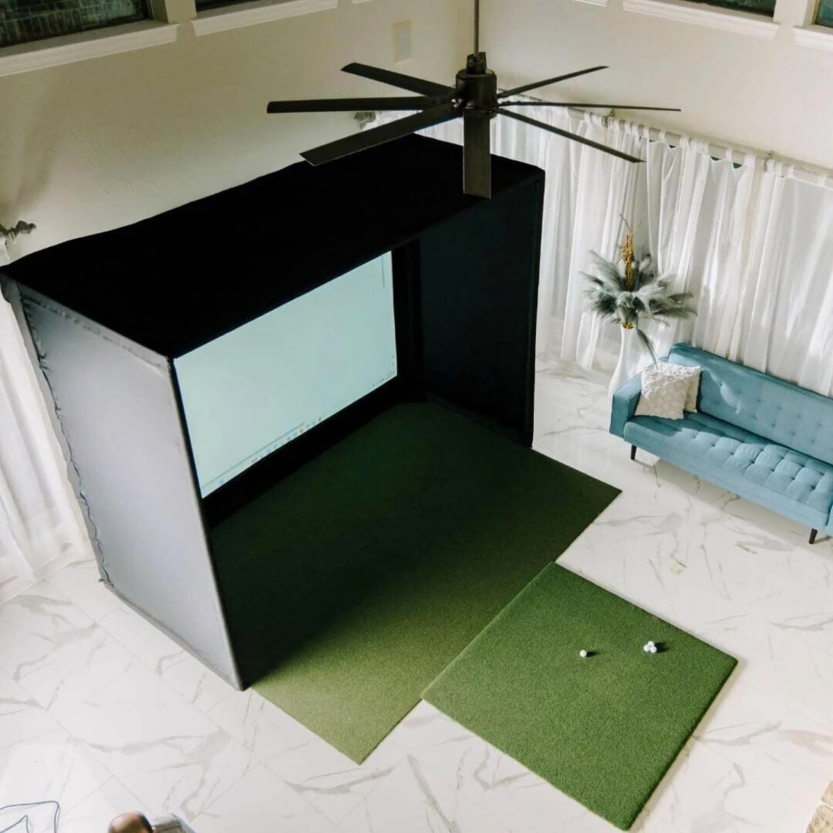 SIG8 Golf Simulator Enclosure