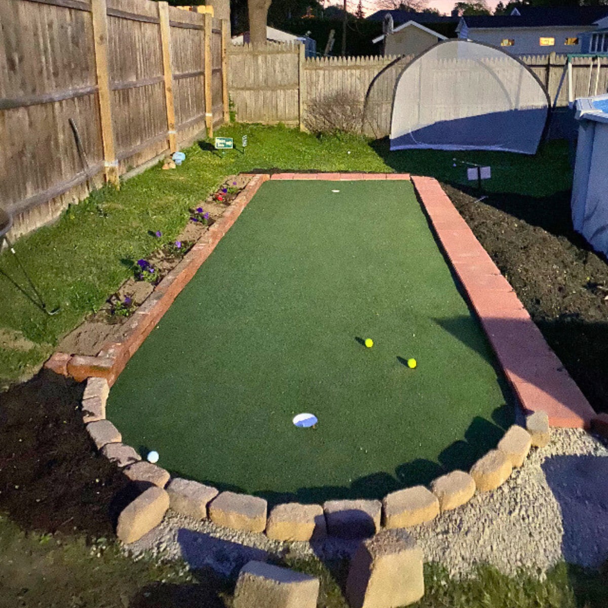 Big Moss Outdoor Putting & Target Green