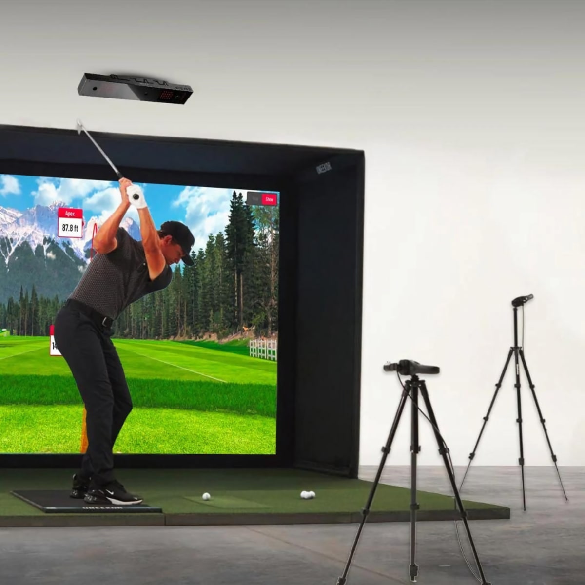 Uneekor EYE XO2 4K Golf Simulator Package